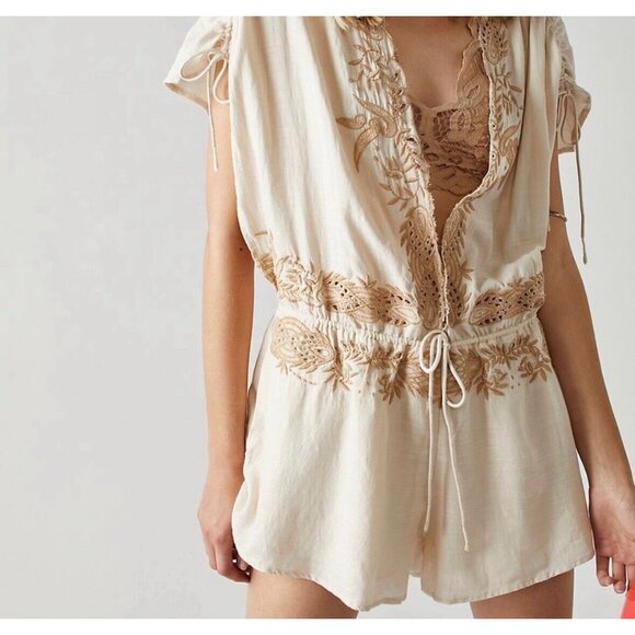 Free People Beige Weila Romper Sz XS - Picture 3 of 11